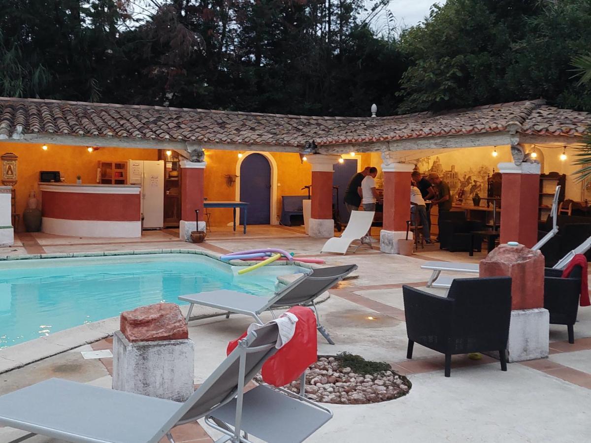 Le Clos De L'Isle Арль Екстер'єр фото